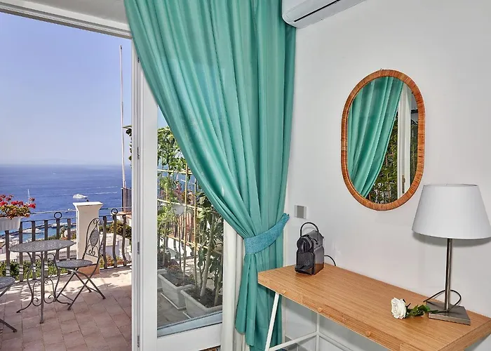 Malafemmena Pensión 3*